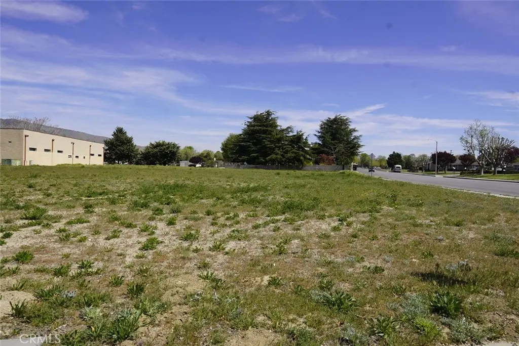 4 West E St, Tehachapi, CA — listing photo 1