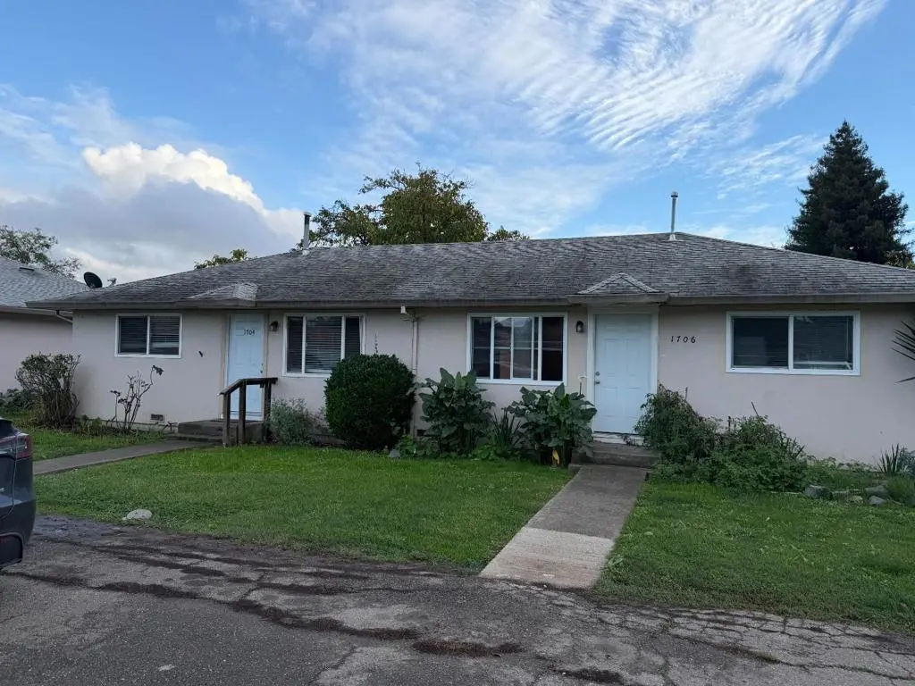 Duplex for sale at 1704 Dutton Avenue, Santa Rosa, CA