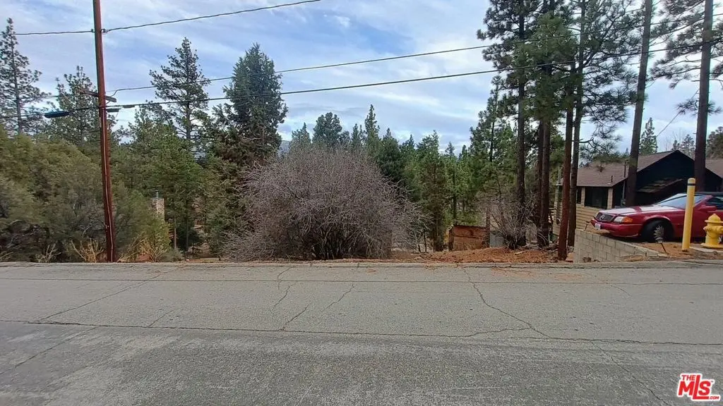 384 Cinderella Drive, Big Bear City, CA — listing photo 1