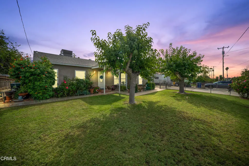 2304 San Marino Drive, Bakersfield, CA — listing photo 1