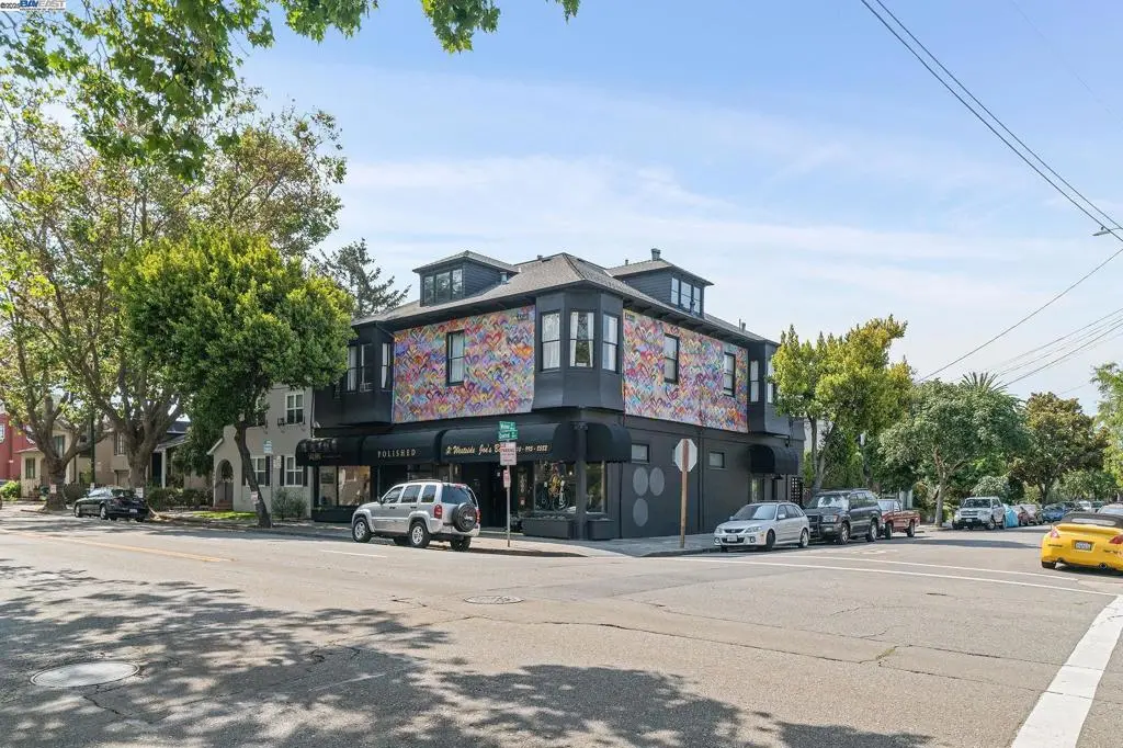 Residential Income for sale at 1000 Central Ave., Alameda, CA