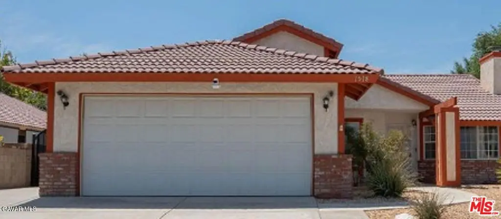 Single Family Residence for sale at 1518 E Avenue J12, Lancaster, CA featuring 5 beds and 4 baths
