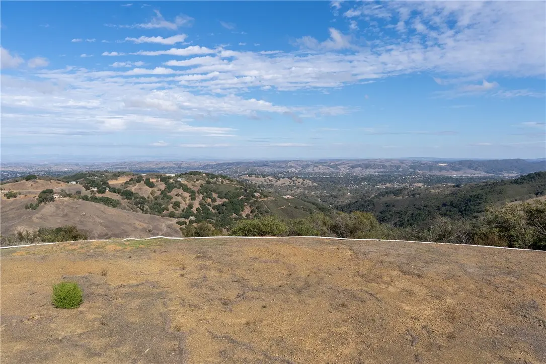 13730 Falcon, Atascadero, CA — listing photo 1