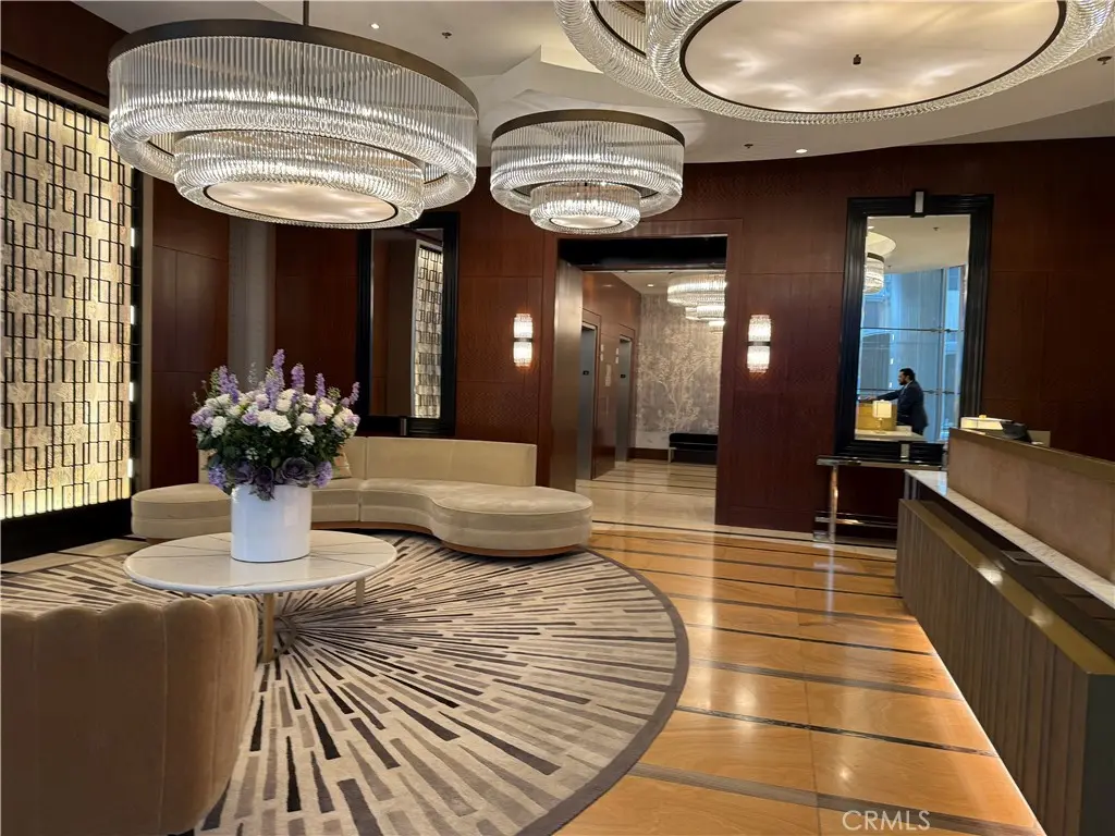 Condominium for sale at 900 W Olympic Boulevard 41F, Los Angeles, CA featuring 1 bed and 2 baths