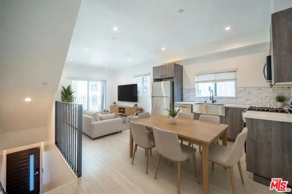 Residential Lease for rent at 246 N Dillon Street 246, Los Angeles, Los Angeles County, CA featuring 3 beds and 3 baths