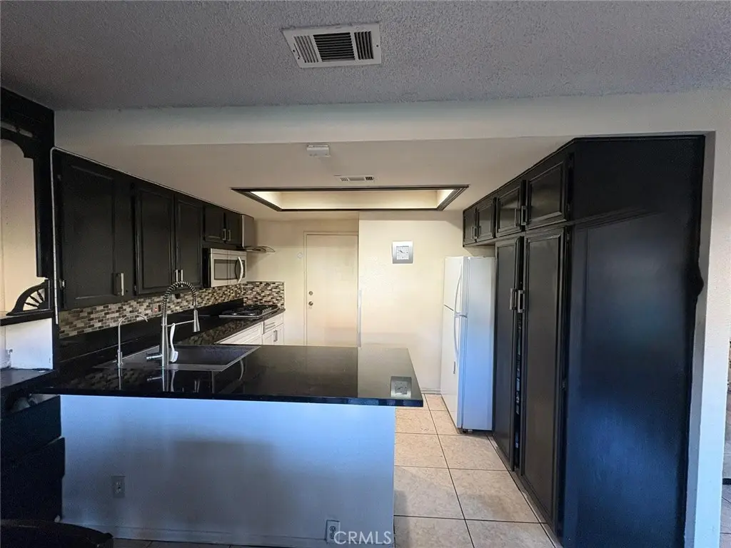 6100 Arbutus Avenue 42, Huntington Park, CA — listing photo 1