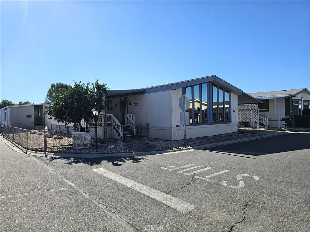 Manufactured In Park for sale at 5001 W Florida 706, Hemet, CA featuring 2 beds and 2 baths