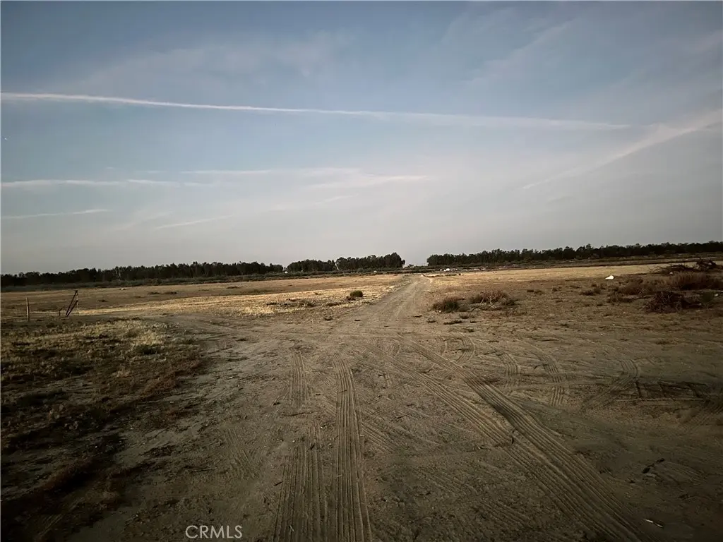0 46, Lost Hills, CA — listing photo 1