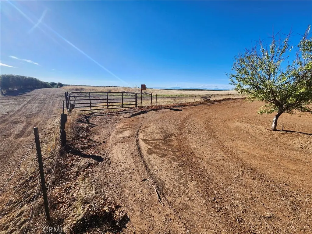 0 087-250-008-000, Corning, CA — listing photo 1