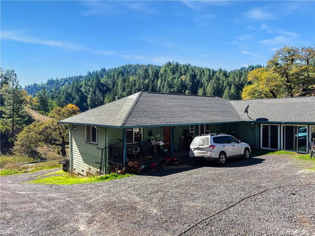 8800 Cave Creek Road, Redwood Valley, CA — listing photo 1