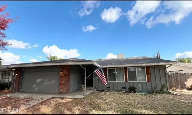 3056 Bedford, Merced, CA — listing photo 1