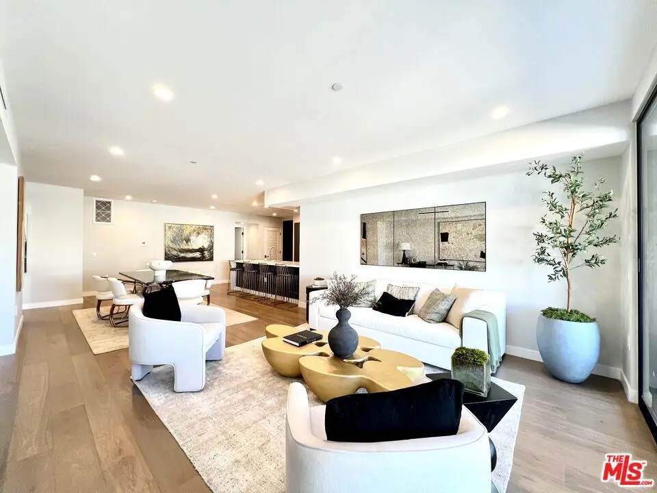 Condominium for sale at 1017 N Croft Avenue 302, Los Angeles, CA featuring 2 beds and 3 baths