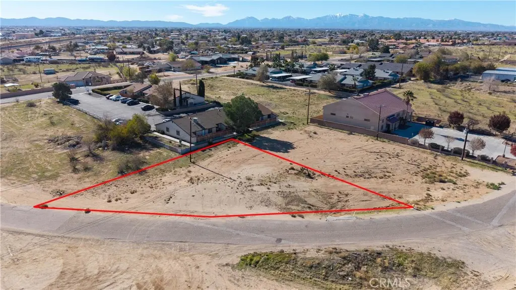 1 Bear Valley Outer, Hesperia, CA — listing photo 1
