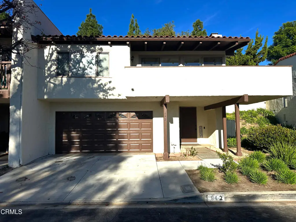 942 Woodlawn Drive, Thousand Oaks, CA — listing photo 1