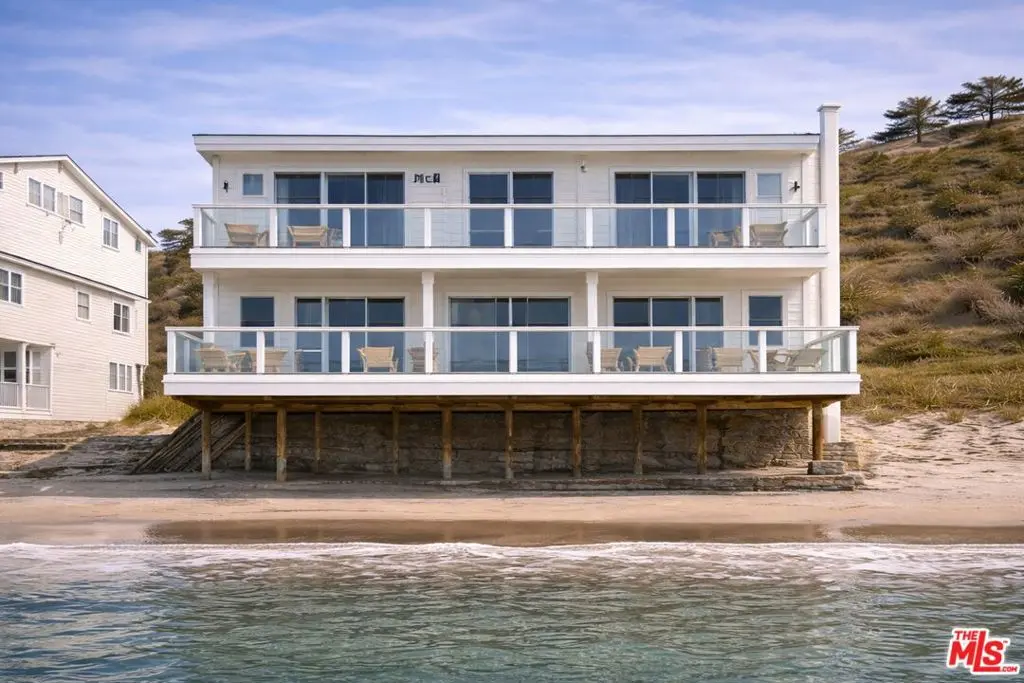 20048 Pacific Coast Highway, Malibu, CA — listing photo 1