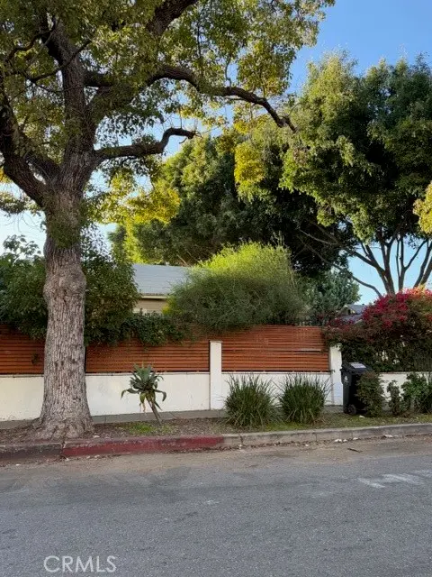 Mixed Use for sale at 1537 N Serrano Avenue N, Los Angeles, CA
