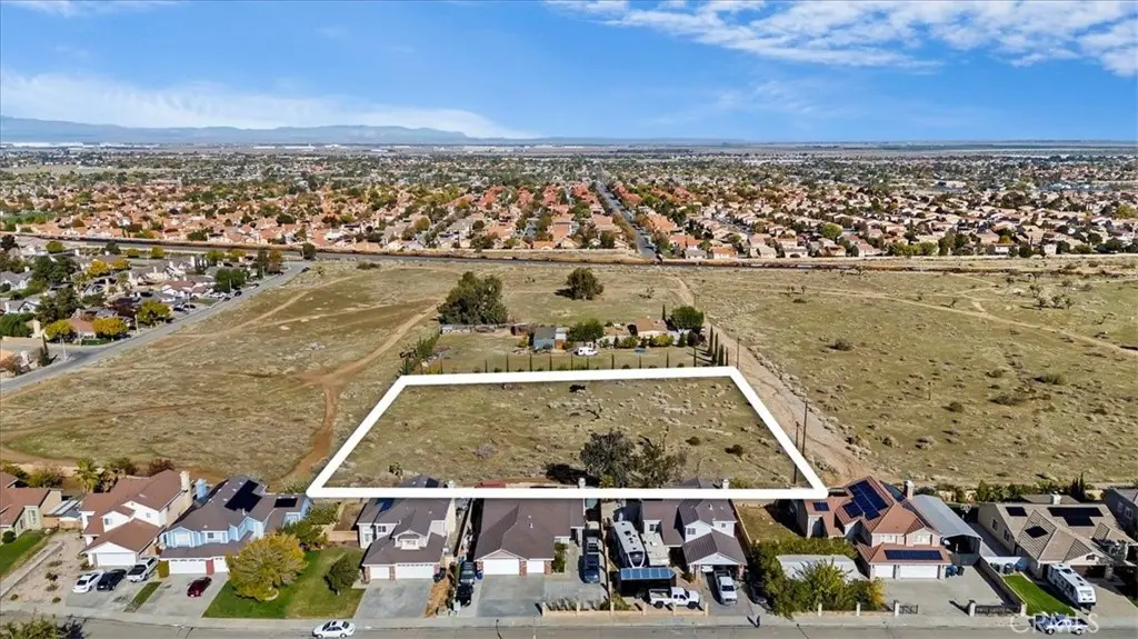 0 none, Palmdale, CA — listing photo 1