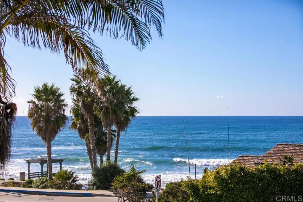 Condominium for rent at 373 Coast Blvd 2, La Jolla, CA featuring 2 beds and 2 baths