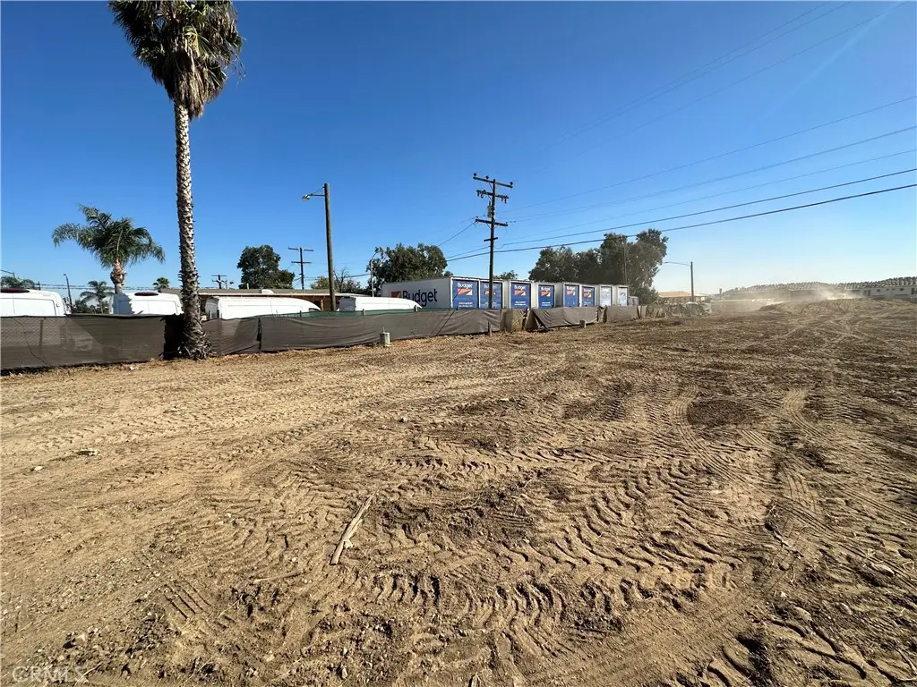 14043 Foothill, Fontana, CA — listing photo 1