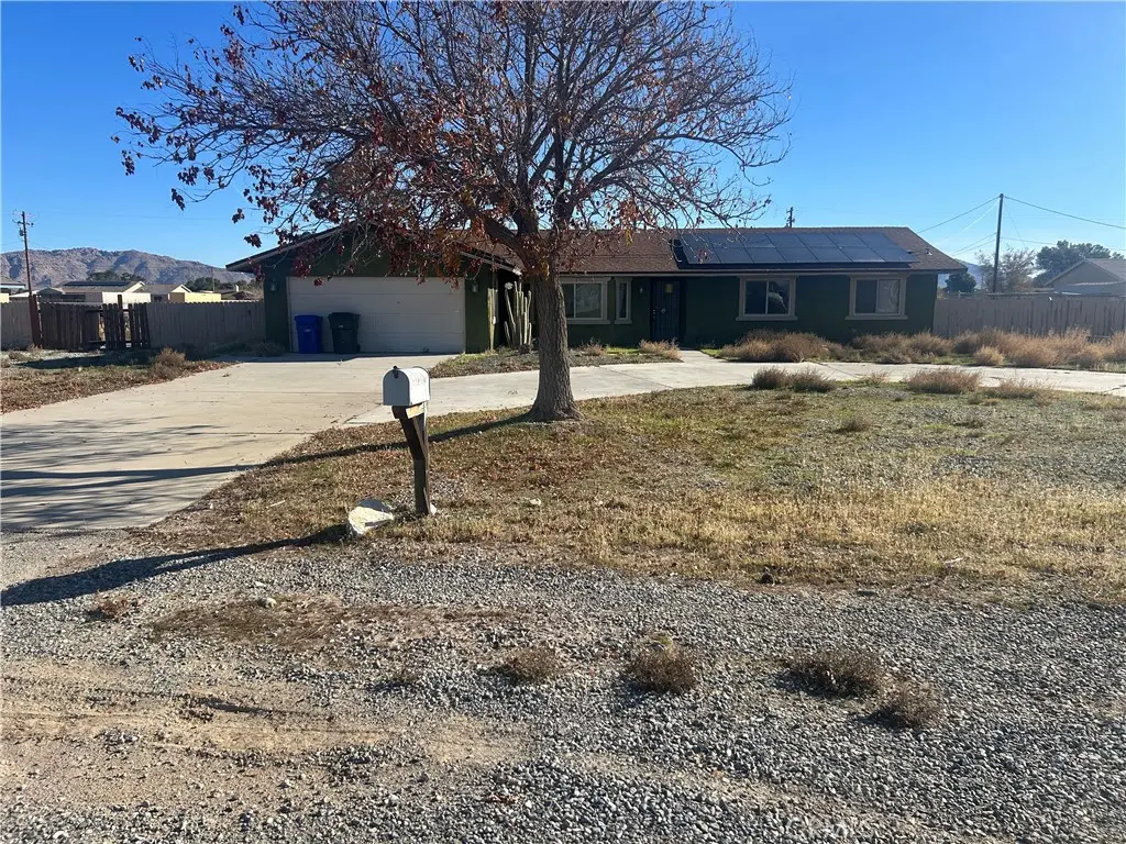 15395 Apache, Apple Valley, CA — listing photo 1