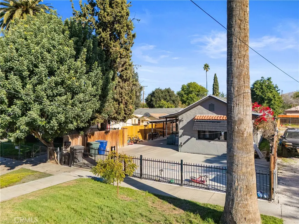 Single Family Residence for sale at 3420 Comer Avenue, Riverside, CA featuring 2 beds and 1 bath