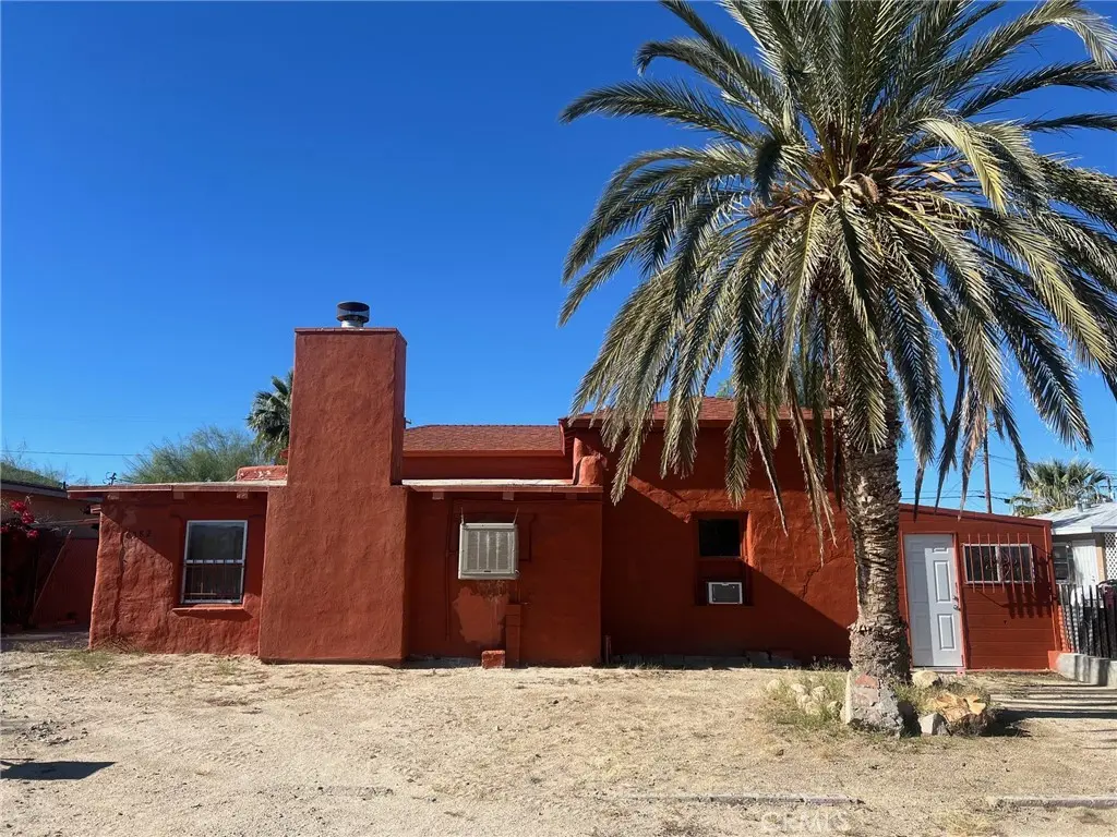6582 Manzanita Ave, 29 Palms, CA — listing photo 1