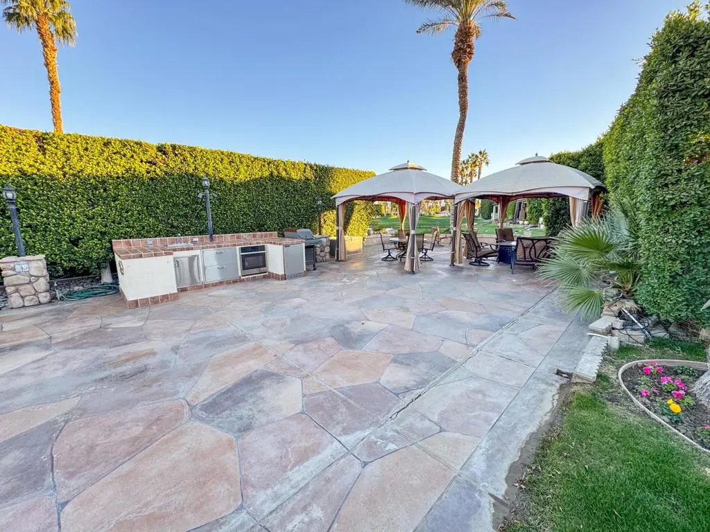Mobile Home for sale at 80394 Avenue 48 212, Indio, CA