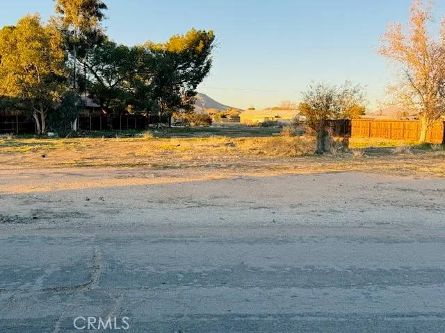 15341 Broken Bow Rd, Apple Valley, CA — listing photo 1