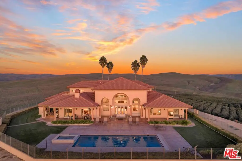1990 E Highway 46, Shandon, CA — listing photo 1