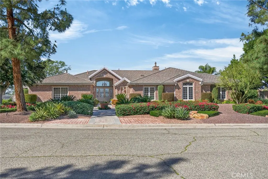 Single Family Residence for sale at 6872 Chartwell, Riverside, CA featuring 5 beds and 5 baths