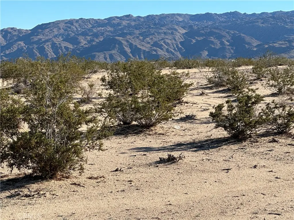 0 Nandia, 29 Palms, CA — listing photo 1