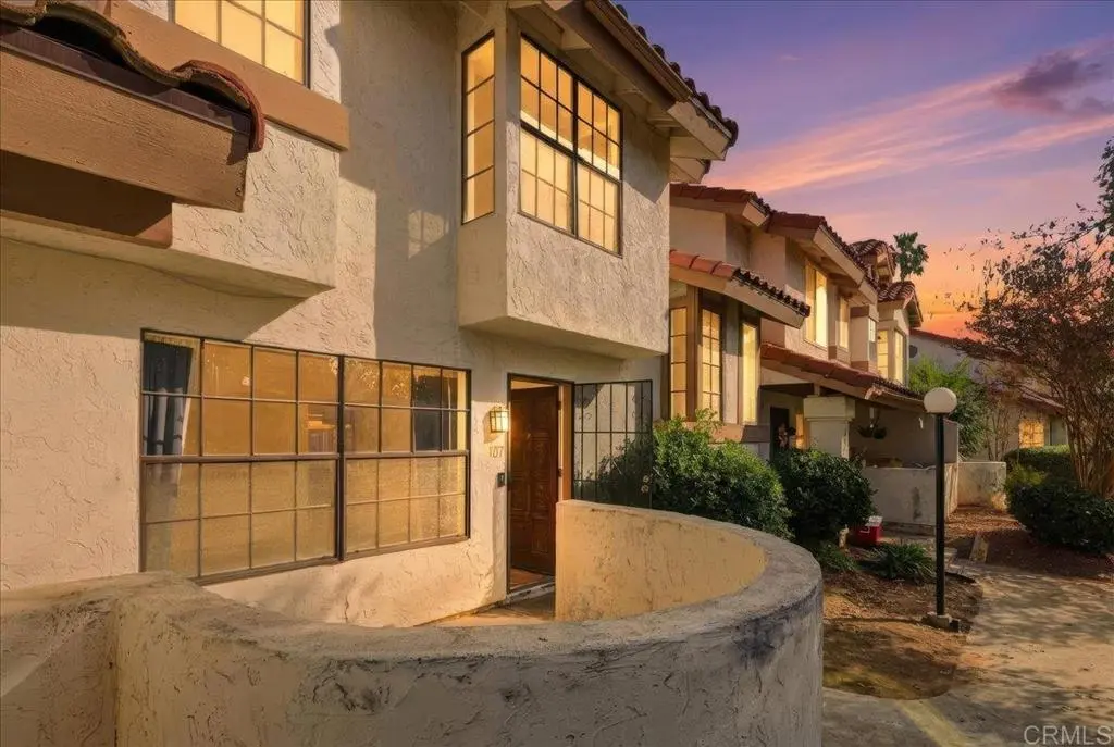 Condominium for sale at 1651 S Juniper Street 137, Escondido, CA featuring 3 beds and 3 baths
