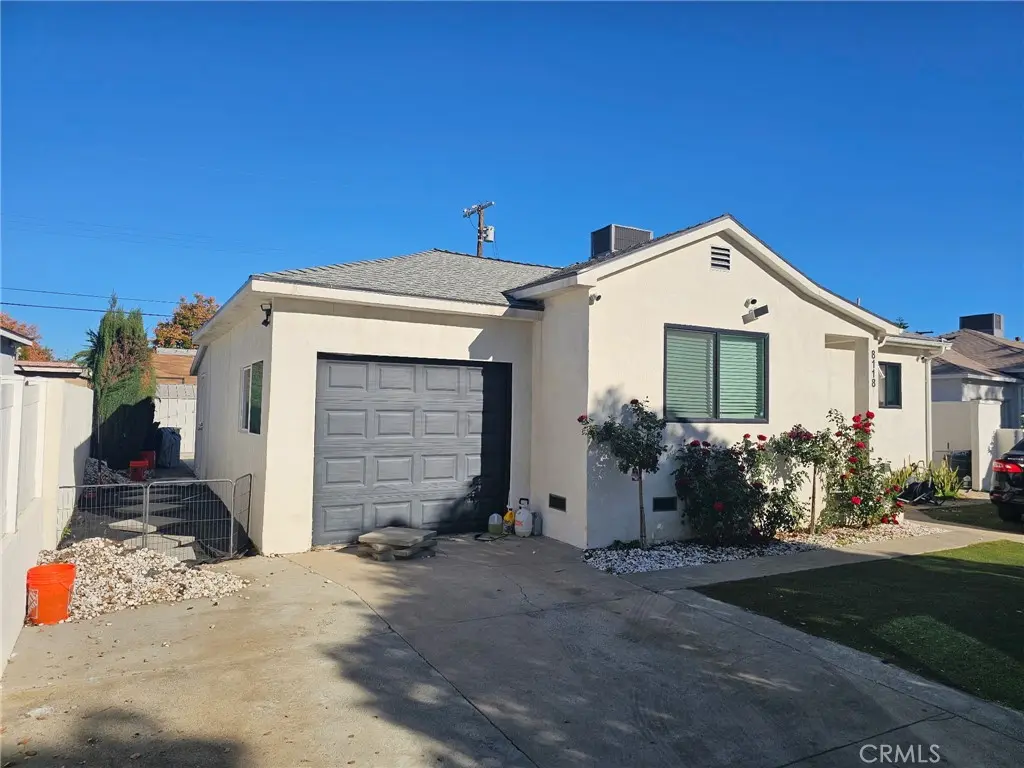 8118 Wakefield, Panorama City, CA — listing photo 1