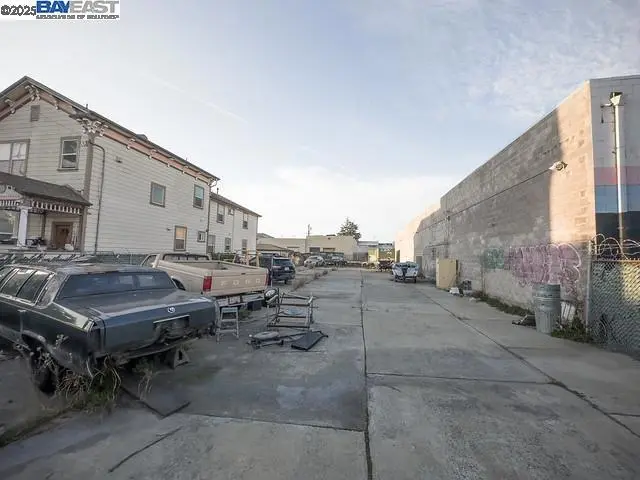 1041 7Th Ave, Oakland, CA — listing photo 1
