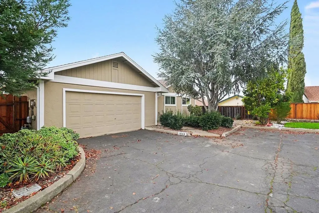 Single Family Residence for sale at 1833 Camino Estrada, Concord, CA featuring 3 beds and 2 baths