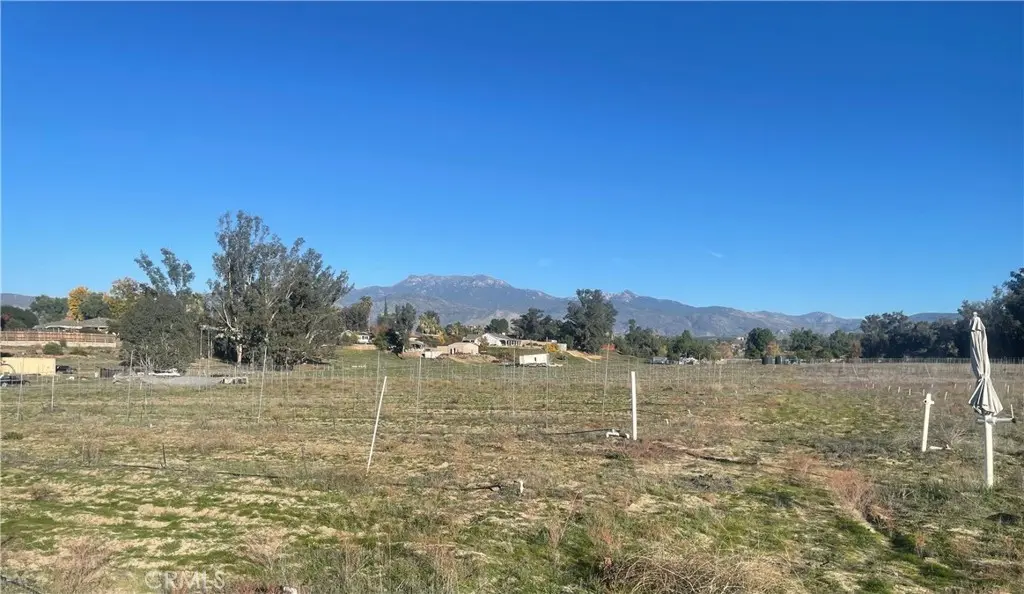27560 Cornell St, Hemet, CA — listing photo 1