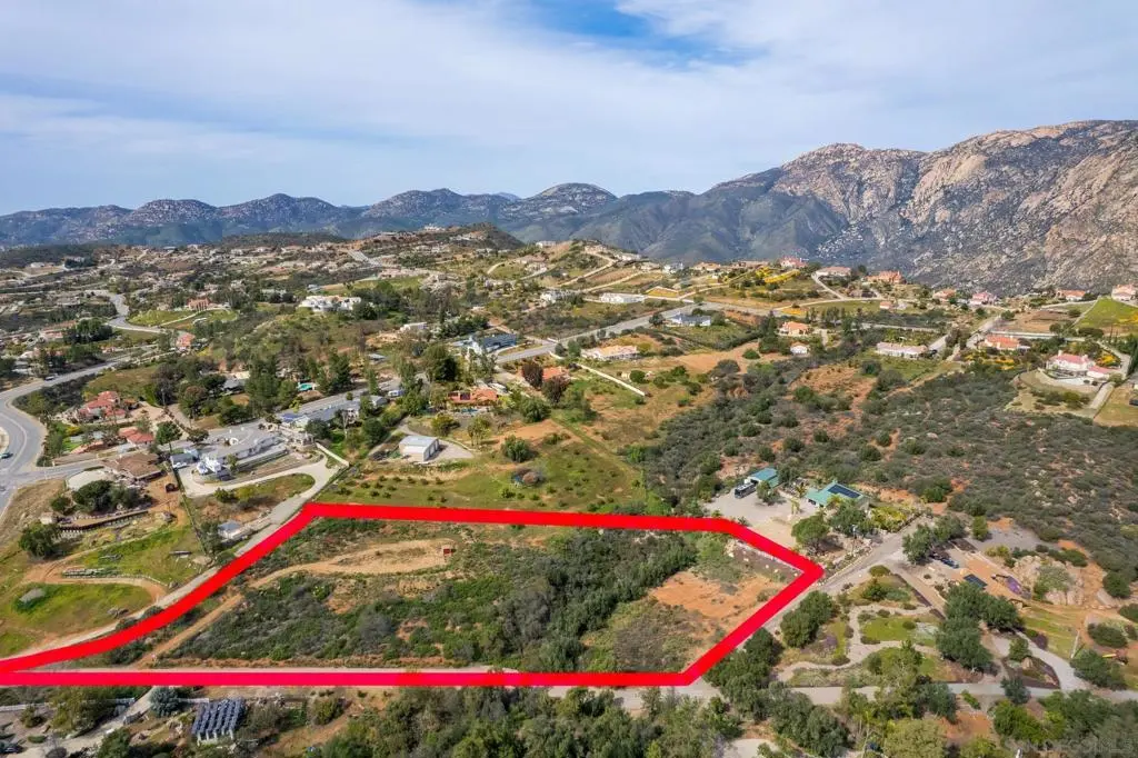 15634 Broad Oaks Rd, El Cajon, CA — listing photo 1