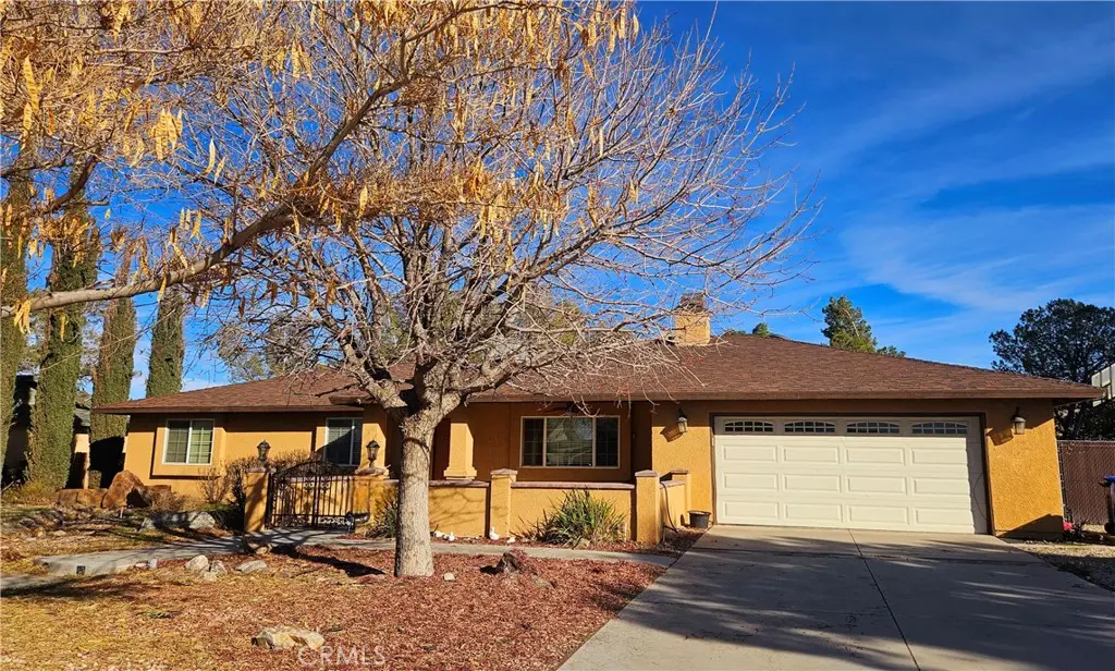13367 Apple Blossom Lane, Apple Valley, CA — listing photo 1