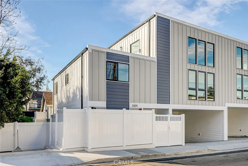 Townhouse for sale at 2007 Blossom Lane, Redondo Beach, CA featuring 4 beds and 5 baths