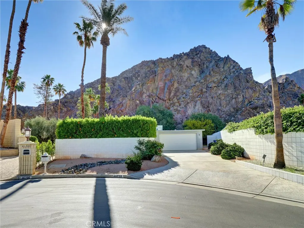 Single Family Residence for sale at 46228 Lou Circle, Indian Wells, CA featuring 2 beds and 2 baths