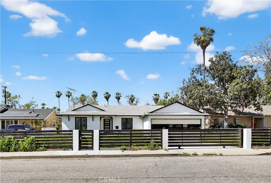 Single Family Residence for sale at 2485 Kellogg Park, Pomona, CA featuring 2 beds and 1 bath