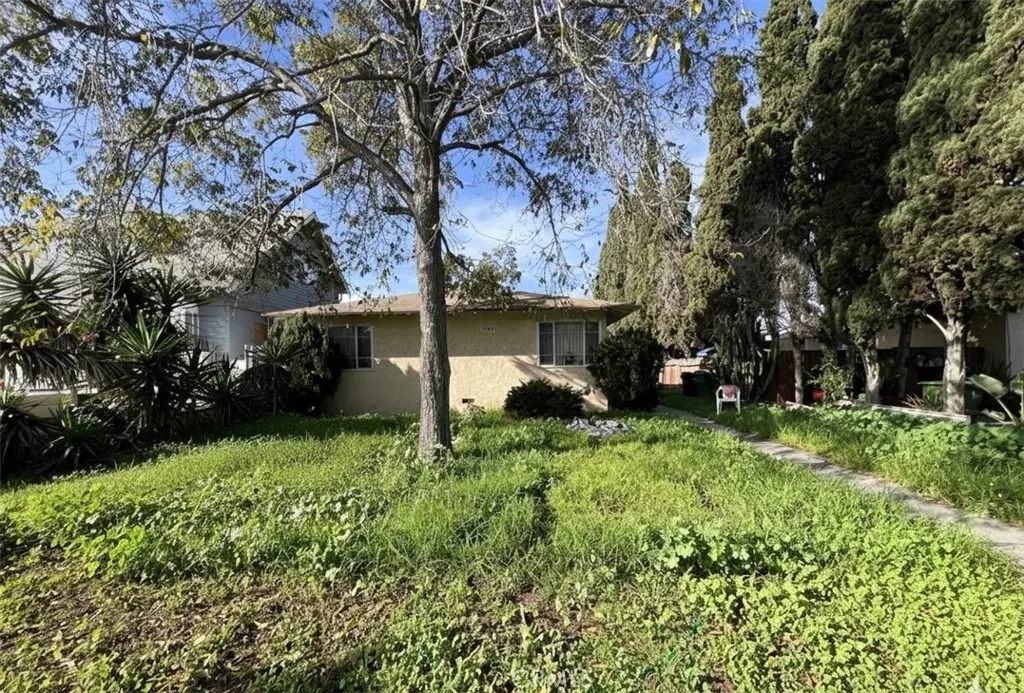 Single Family Residence for sale at 3013 Halldale Avenue, Los Angeles, CA featuring 3 beds and 2 baths
