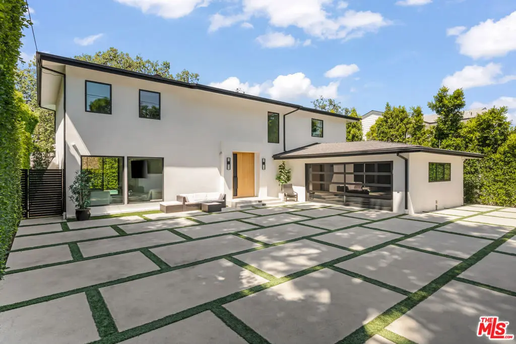 17045 Otsego Street, Encino, CA — listing photo 1