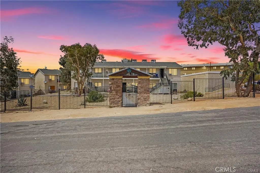 17802 Quantico, Apple Valley, CA — listing photo 1