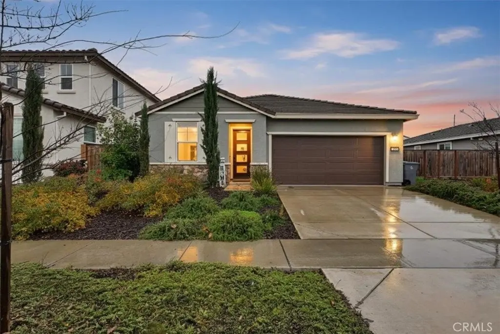 2064 Englebright Way, Plumas Lake, CA — listing photo 1