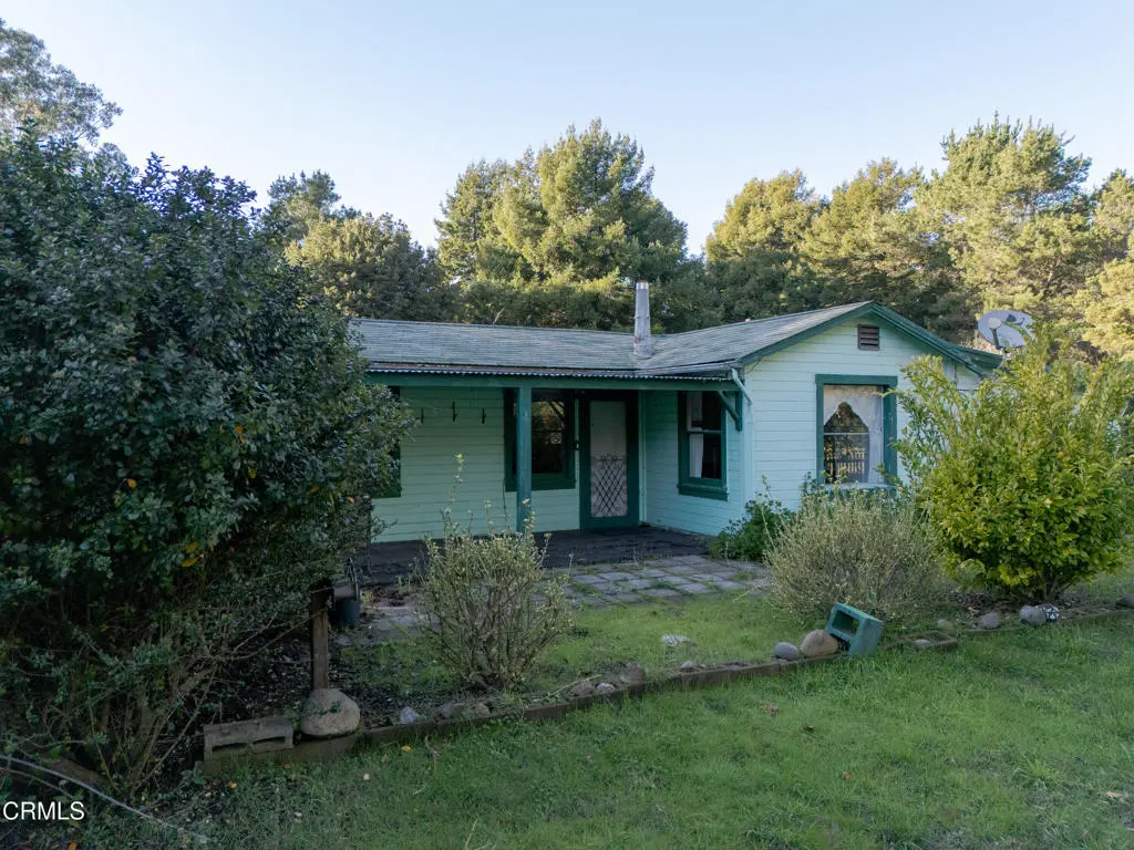 Single Family Residence for sale at 21420 S Petaluma Avenue, Fort Bragg, CA featuring 3 beds and 1 bath