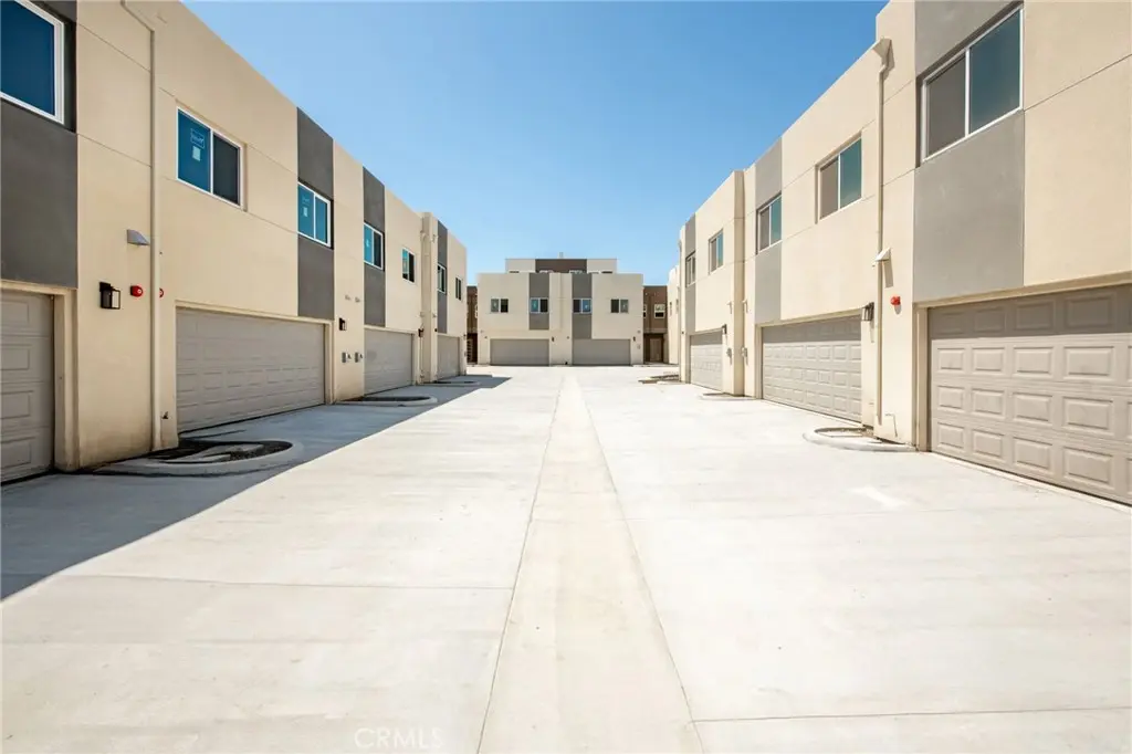 1010 W 223rd Street 3, Torrance, CA — listing photo 1