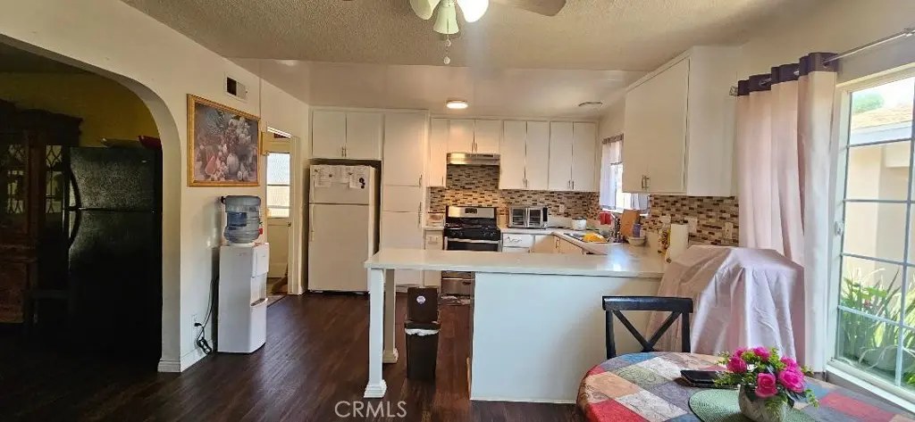 17441 Hiawatha Street, Granada Hills, CA — listing photo 1