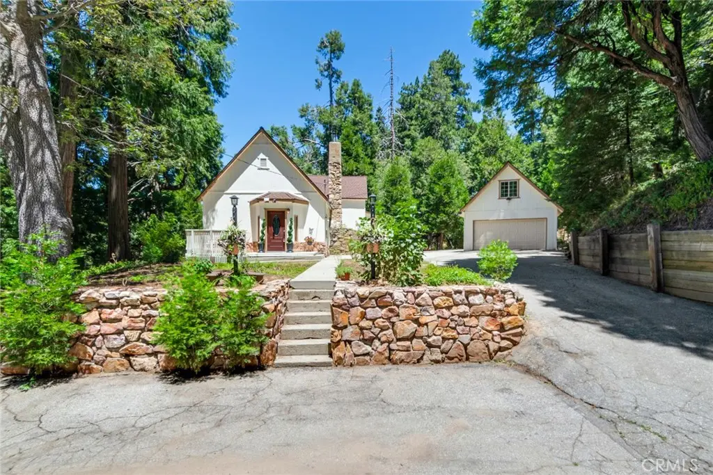 901 Ca-173, Lake Arrowhead, CA — listing photo 1