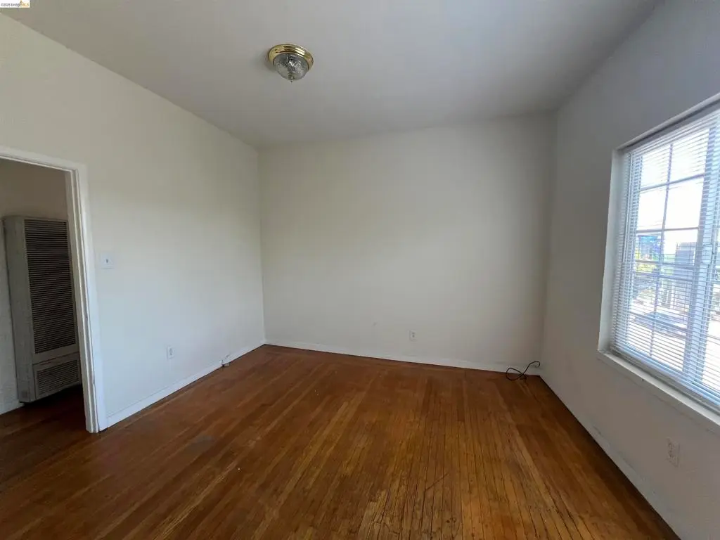 Residential Lease for rent at 3244 ELLIS ST, Berkeley, CA featuring 2 beds and 1 bath